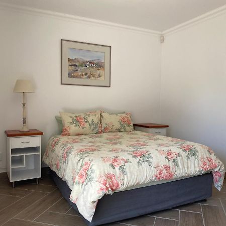 Somerset View Guest House Somerset West Exterior foto